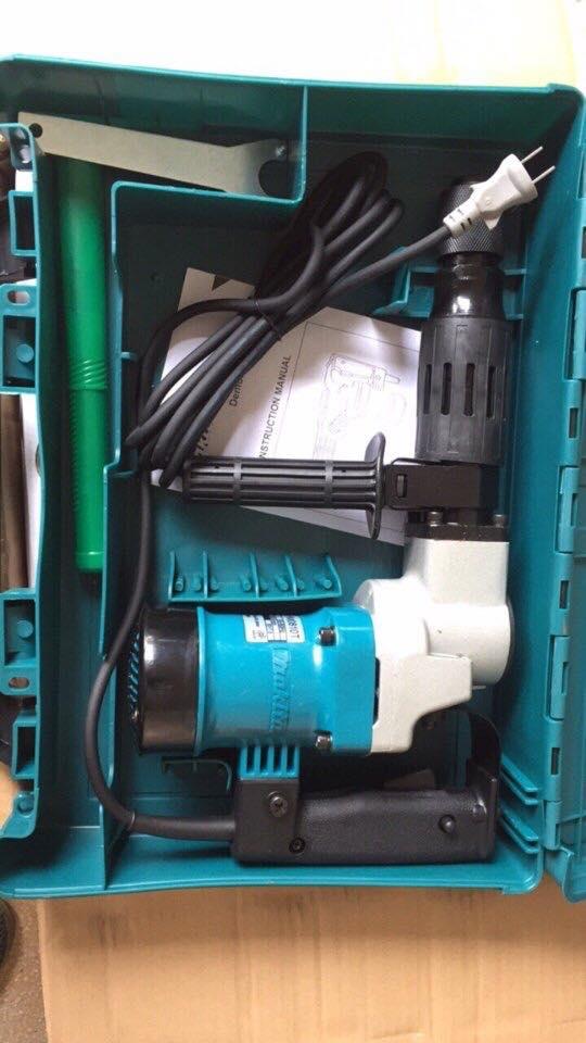 Máy khoan đục bê tông Makita HM0810