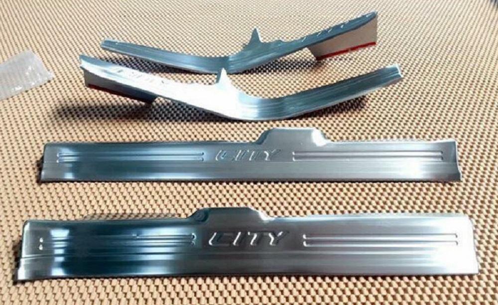 [Hỗ trợ lắp đặt khách Hà Nội] Bộ bậc giẫm trong xe Honda City