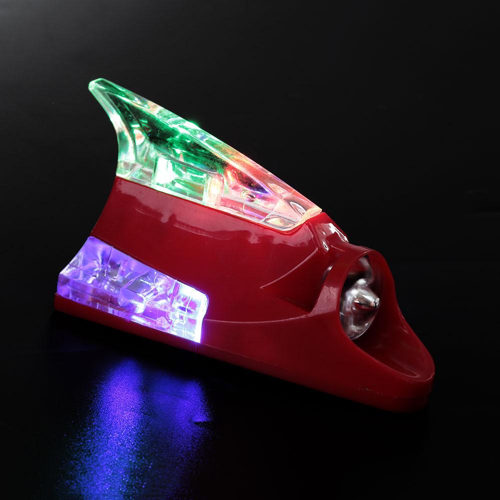 Vây cá mập trang trí nóc xe hơi giả ăng-ten (Đèn LED chạy bằng năng lượng gió) (Màu Đỏ)