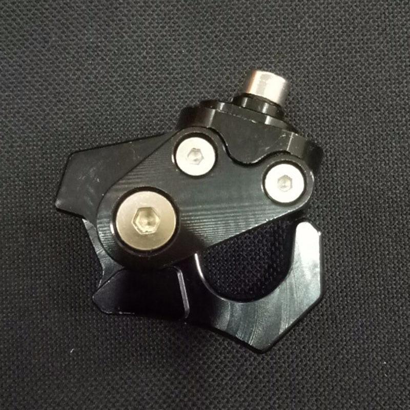 Móc treo đồ xe máy RIZOMA Màu Đen trang trí xe chất G103