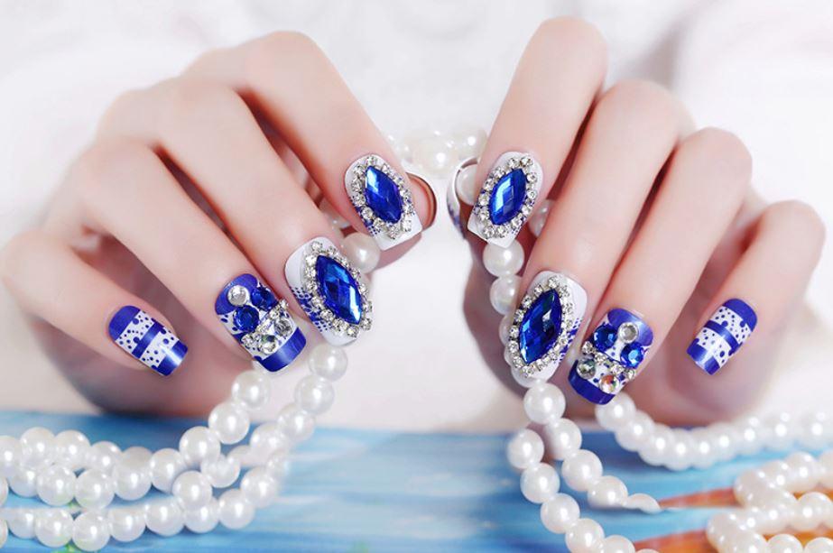 Bộ 24 Móng Tay Giả Xanh  Đính Đá (keo sẵn)