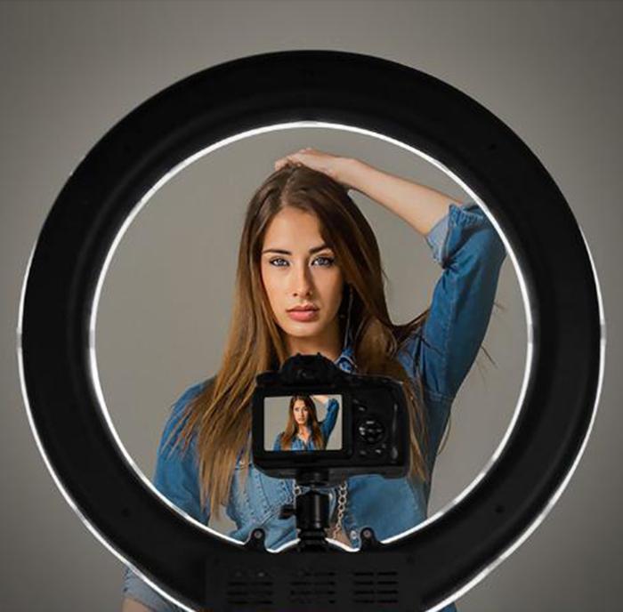 Bộ đèn chụp makeup studio LED Ring 18a + chân đèn chuyên dụng