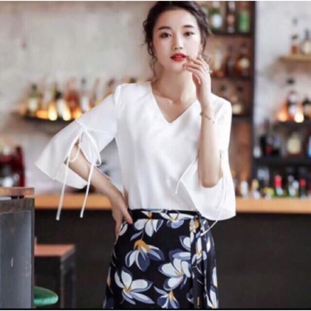 ÁO CỔ TIM TAY XẺ PHONG CÁCH