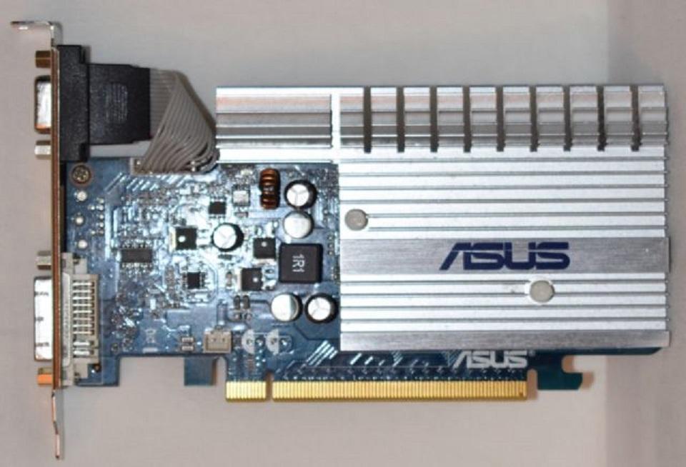 [HCM]ASUS EN8400GS