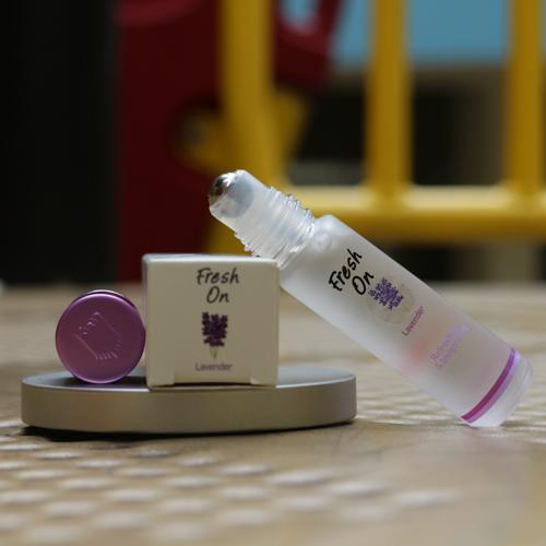Dầu gió Fresh On của Eagle Brand - Hương Lavender (hoa oải hương)