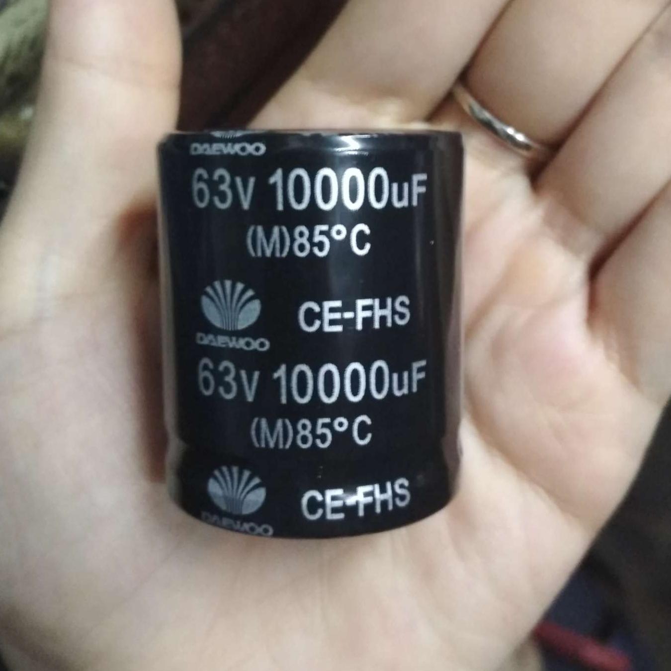 2 Tụ 10000/63 V Daiwwoo