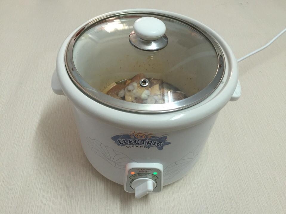 Nồi hầm Homepro DDG-30B 3 lít (Trắng)