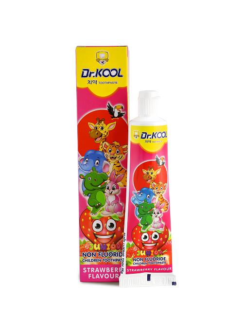 [HCM]Kem đánh răng và bàn chải Dr Kool Dâu M067