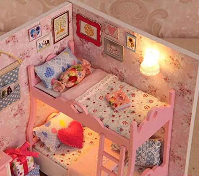 Mô hình nhà gỗ DIY Căn phòng của bé