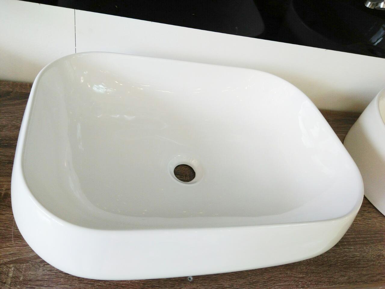 Chậu lavabo rửa mặt để bàn vuông bo góc