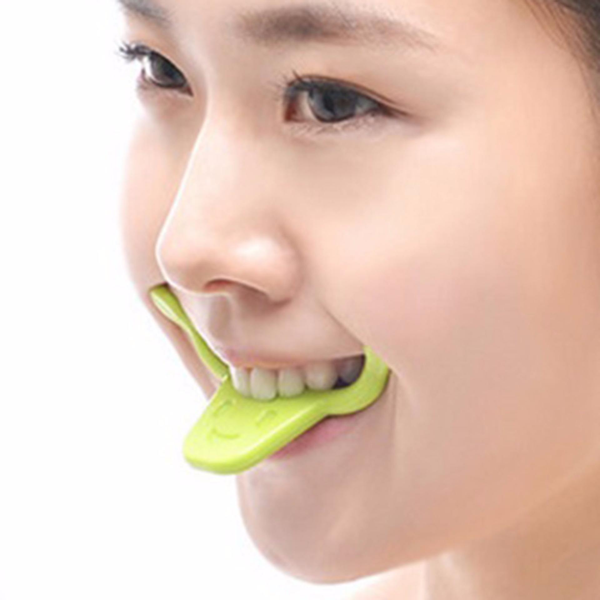 Bộ 2 dụng cụ tạo nụ cười tươi - Smile maker  (Xanh lá cây)
