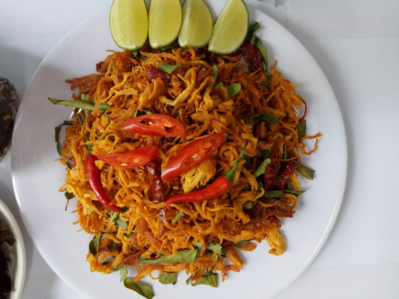 1Kg  Khô Gà CAY LÁ CHANH