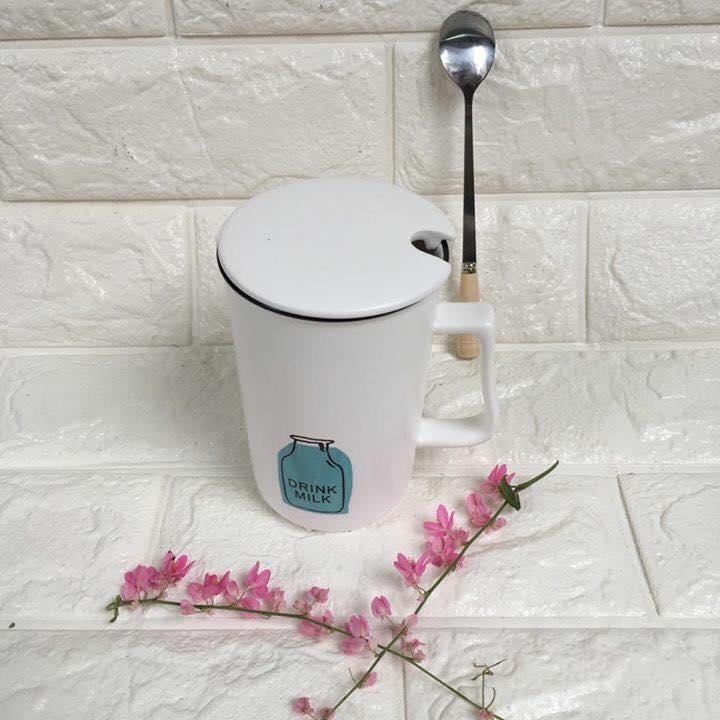 CỐC SỨ CÓ NẮP LOCK&LOCK 350ml KÈM THÌA INOX CÁN GỖ