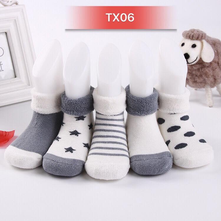 COMBO 5 ĐÔI TẤT LÔNG XÙ CHO BÉ SIÊU ĐÁNG YÊU