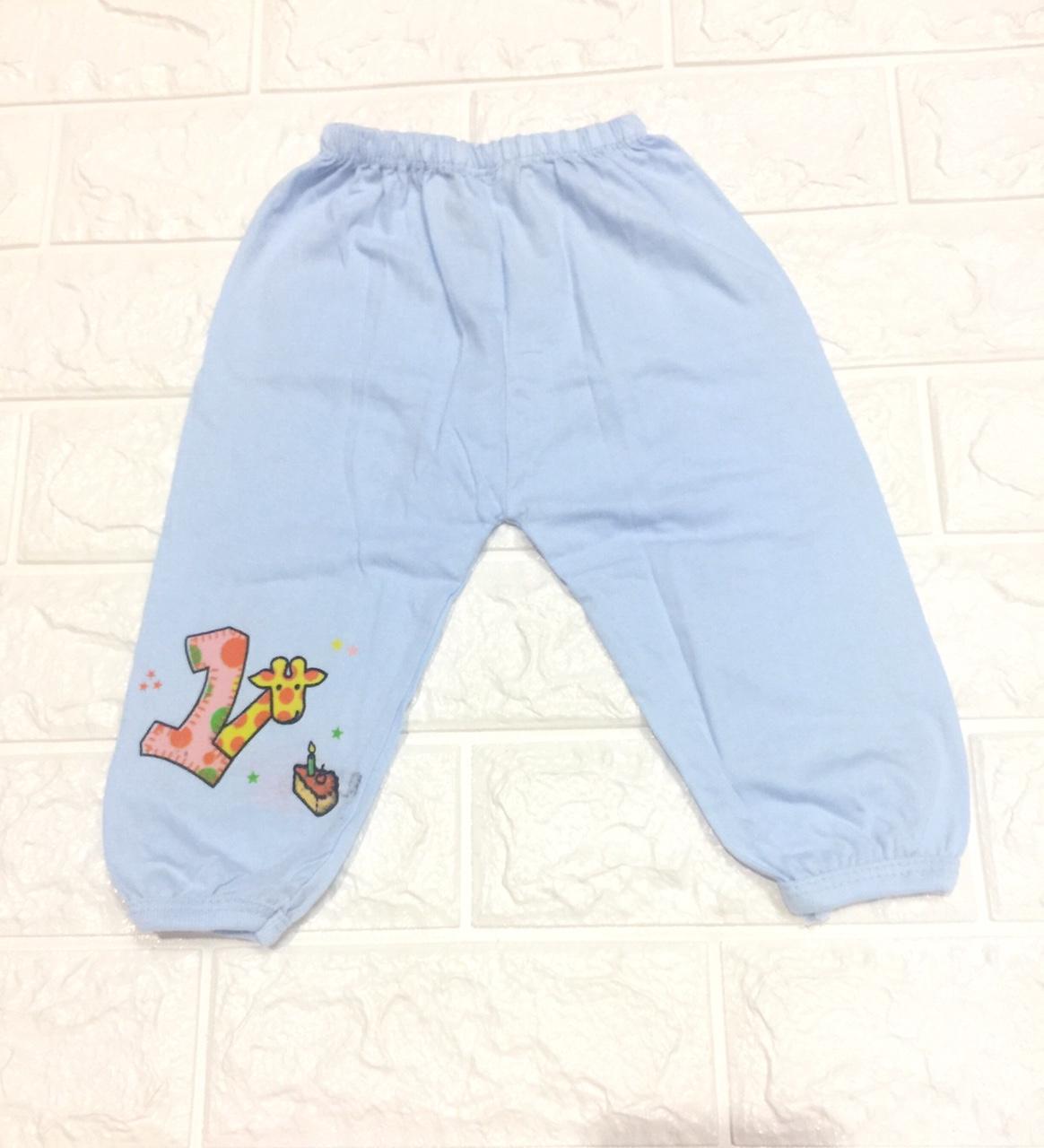 Quần chục trẻ sơ sinh Carter