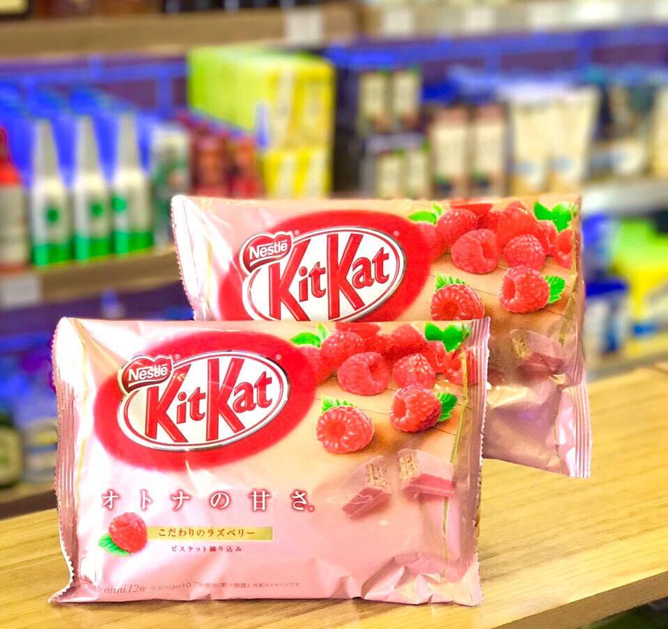 Bánh Kitkat Phúc Bồn Tử mâm xôi) - Nhật bản