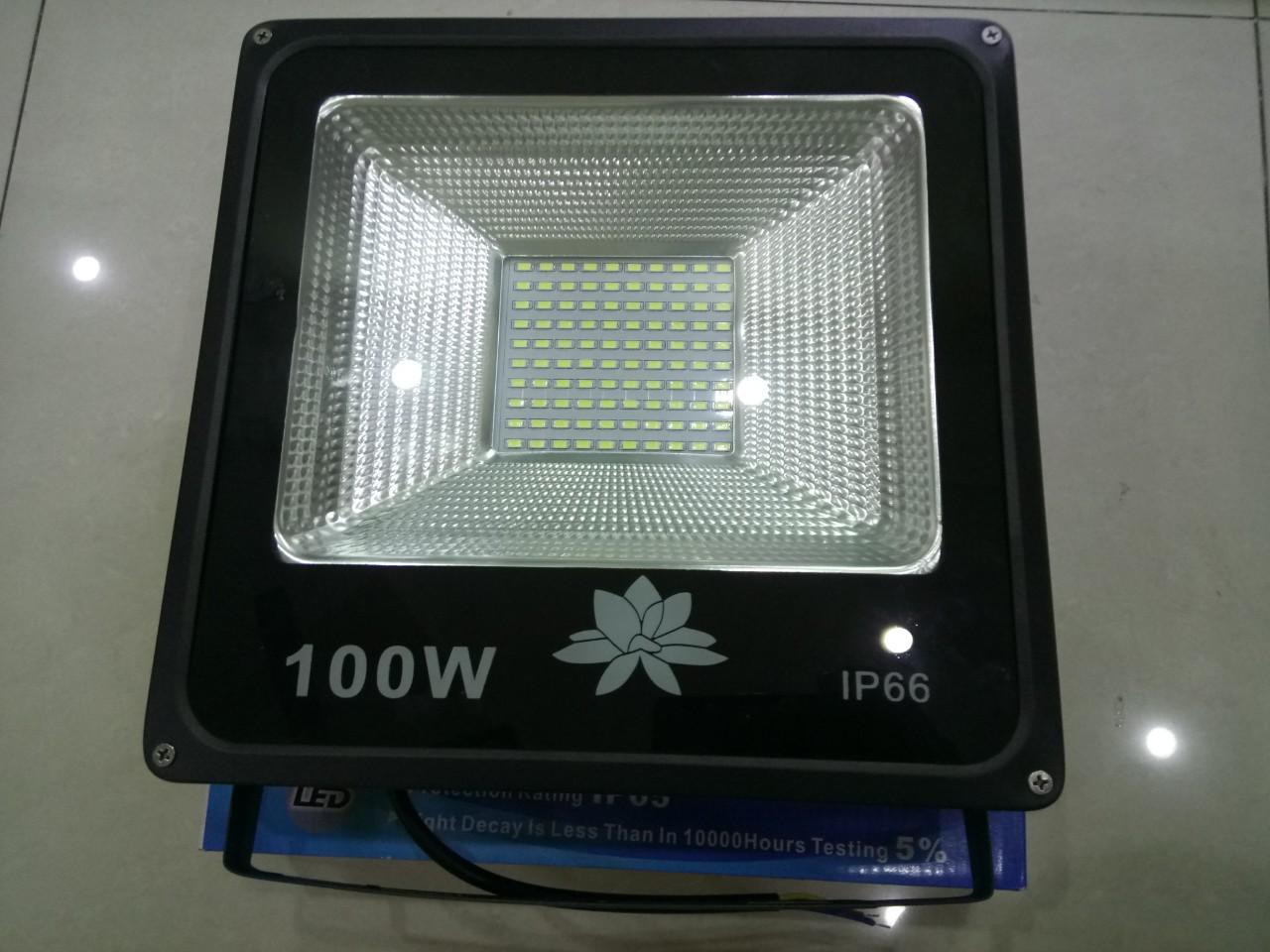 Đèn Led Pha 100W IP66 Ngoài Trời HY-100 Chống Mưa Tuổi Thọ Cao 220V