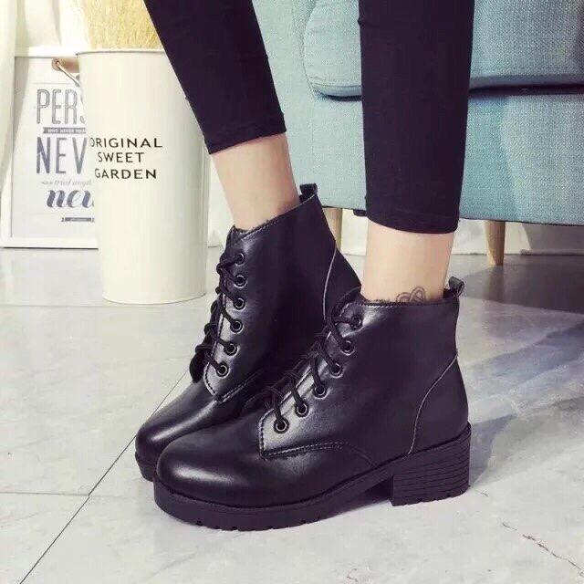 Giầy Nữ Cổ Cao Bốt (Boot) Dây Thời Trang Màu Đen (Grab Store)
