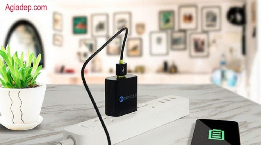 Củ sạc xịn 1 cổng USB công nghệ sạc nhanh (thế hệ mới) QC3.0 Qualcomm -  (hình lập phương)