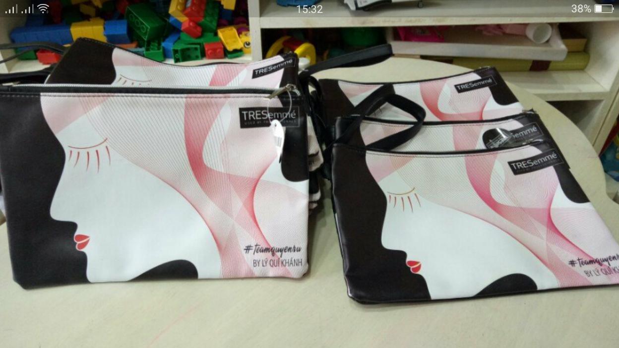 Túi đựng Ipad hay mỹ phẩm TRESemé (KT 28cm*17.5cm)
