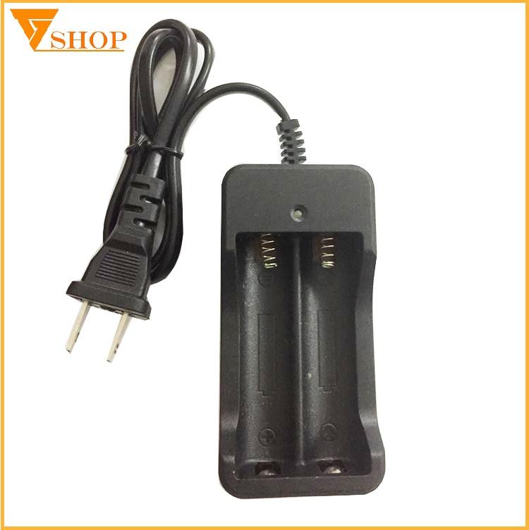 1 Máy sạc pin 18650 đôi, máy sạc 2 viên 18650