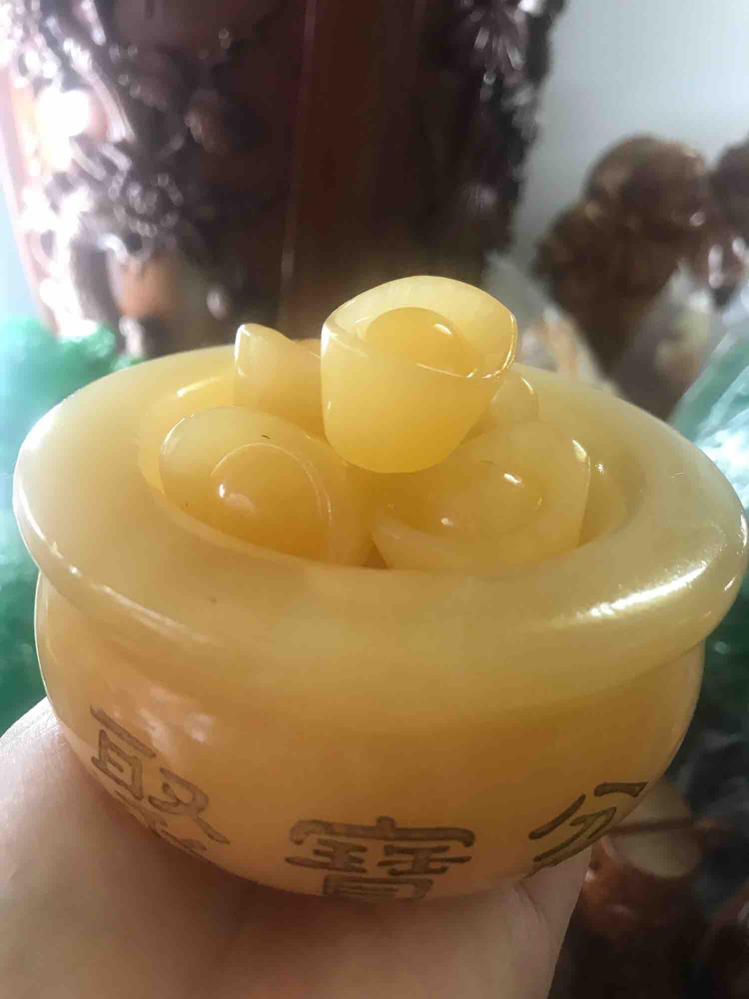 Bát tài lộc 10 viên thỏi vàng tròn trịa 10 centimet có 550k ạ