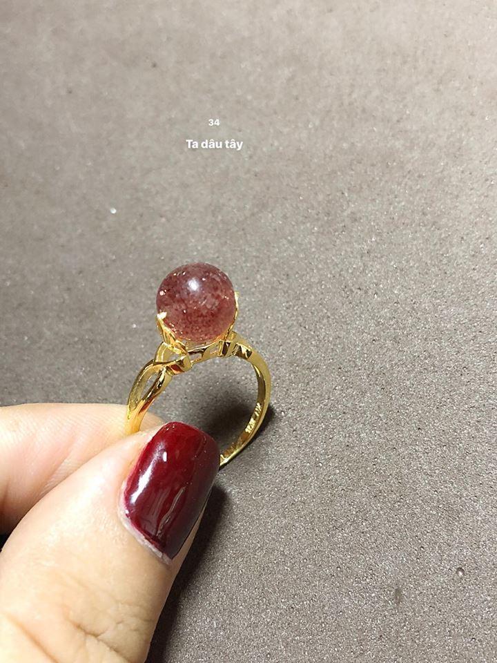 Nhẫn vàng tây đính hột ngọc bích cho nữ