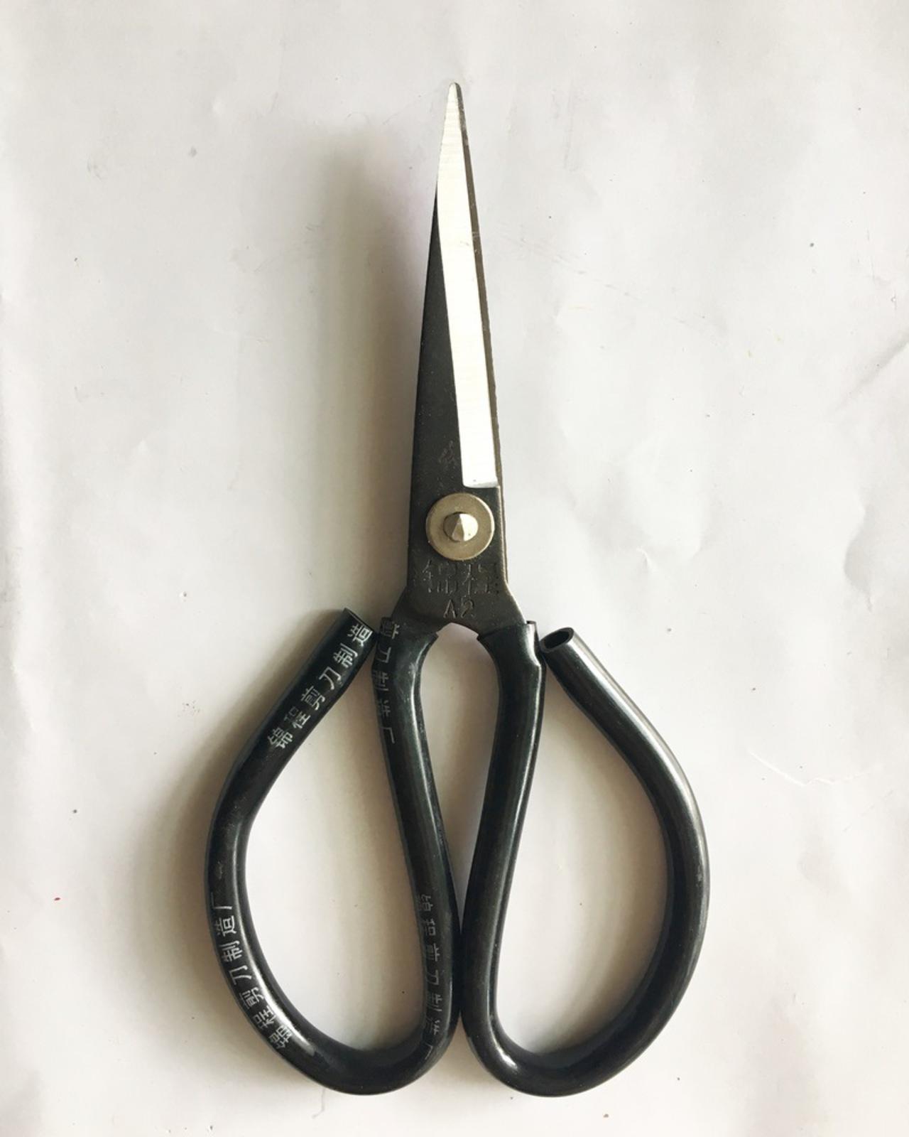 Kéo cắt đa năng tay cầm bọc da 170mm