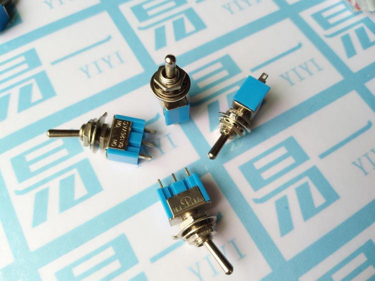 Công tắc gạt MTS-102 (2 cái)