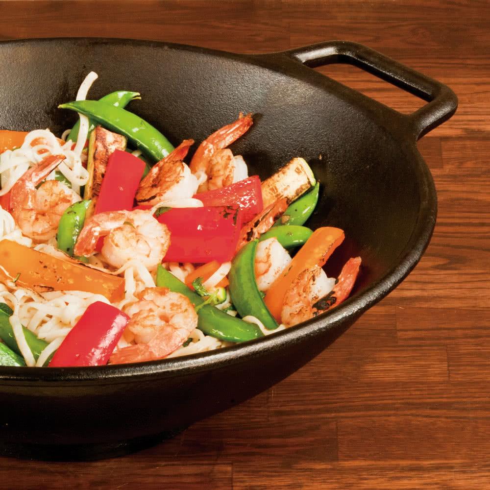 Chảo Gang Cao Cấp Lodge Wok P14W3 36 cm Sản xuất tại Mỹ