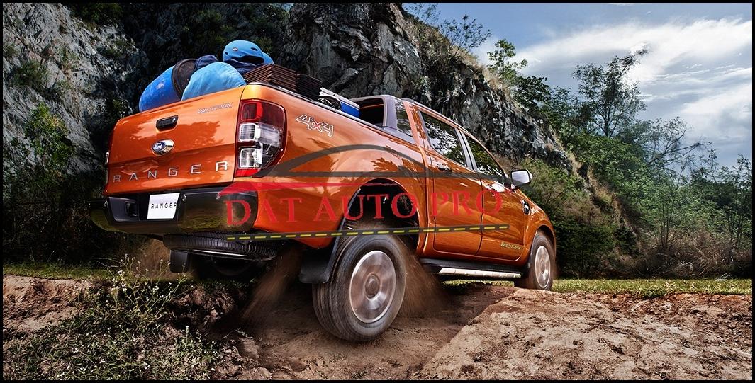 Tem Nổi kim loại 3D 4X4