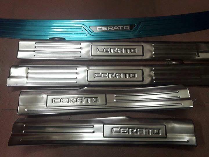 [Hỗ trợ lắp đặt khách Hà Nội] Chống trầy cốp ngoài xe cerato