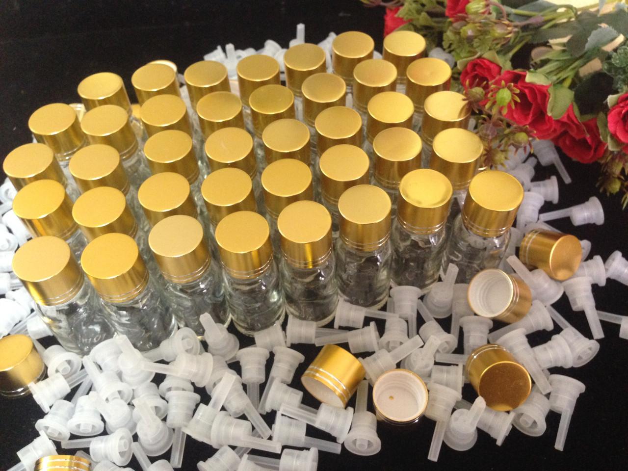 Lọ thủy tinh trong nắp vàng 10ml