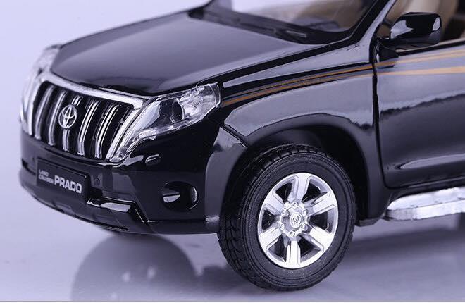MÔ HÌNH XE TOYOTA LAND CRUISER PRADO 1:32 (ĐEN)