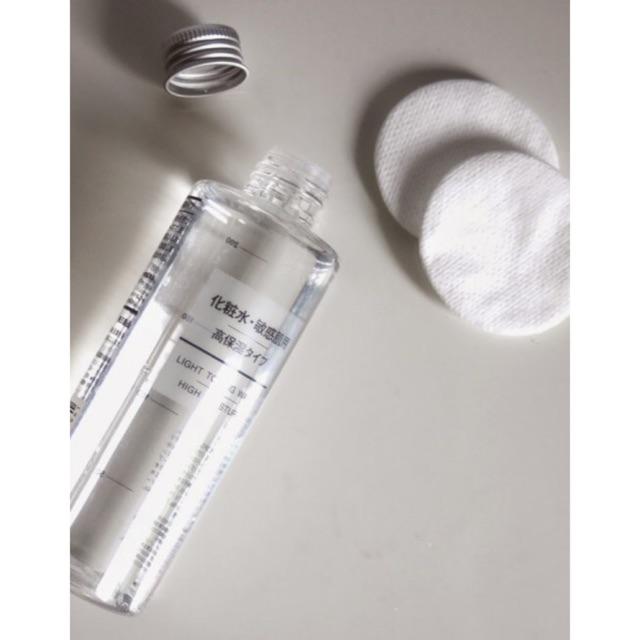 Nước hoa hồng Muji Light Toning Water 200ml
