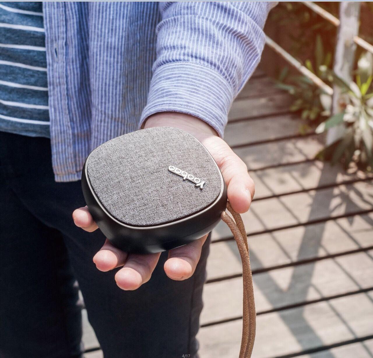 Loa di động Bluetooth Yoobao  YB01 ( Màu Bạc )