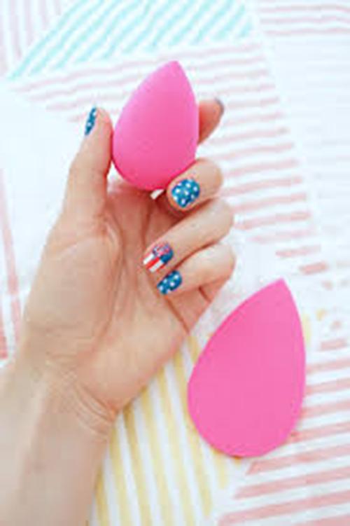 Bông mút tán kem nền hình giọt nước Nhật Bản