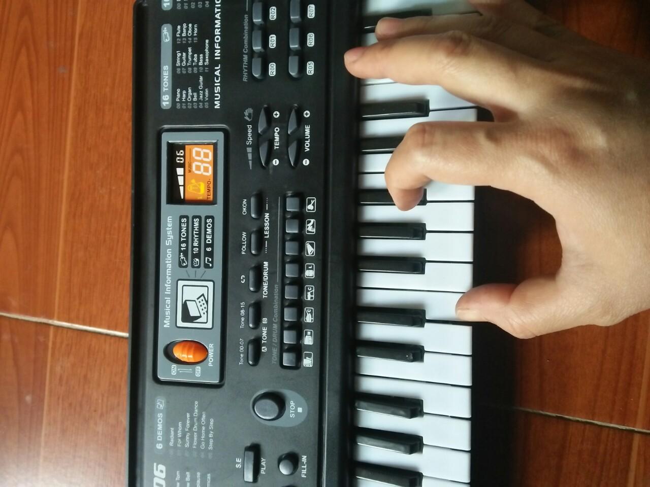 Bộ đàn Organ 61 phím MQ-6106 có Micro dành cho trẻ em