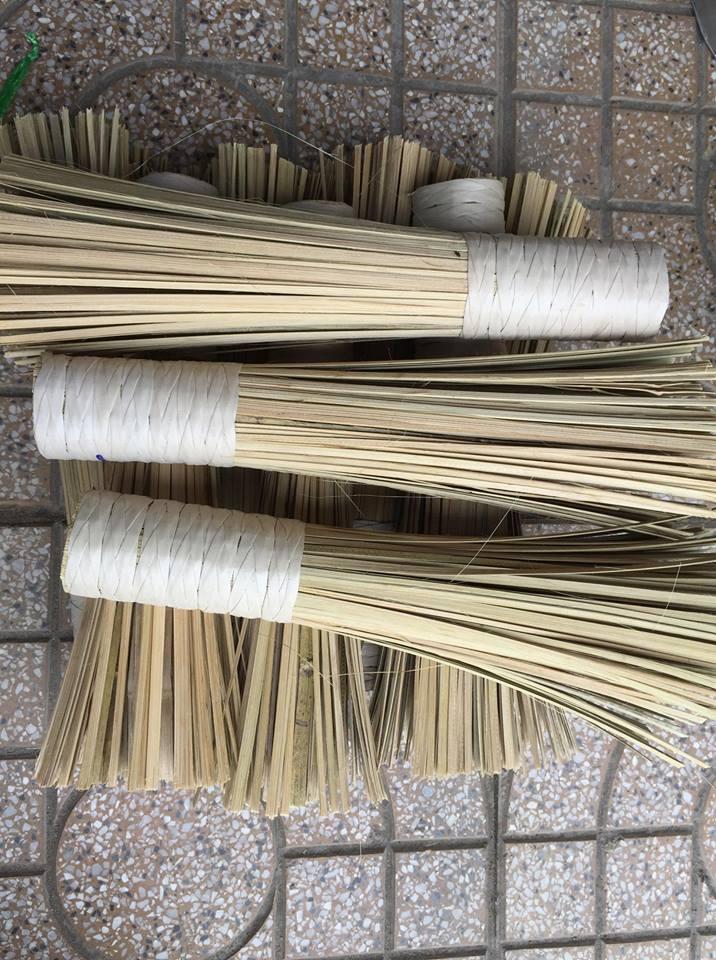 Chổi cọ chảo sắt
