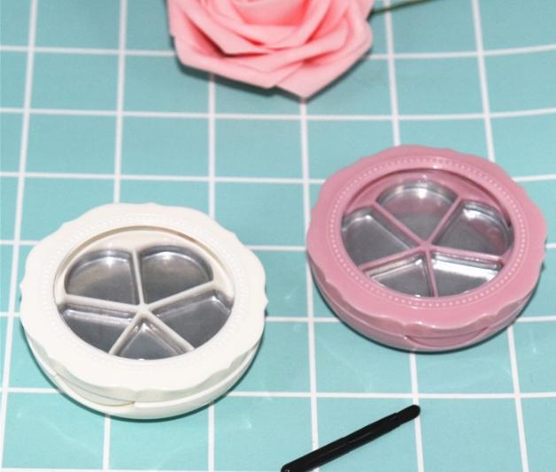 Khay Bông 5 Ô Đựng Son Handmade Hoặc Phấn Mắt Kèm Cọ