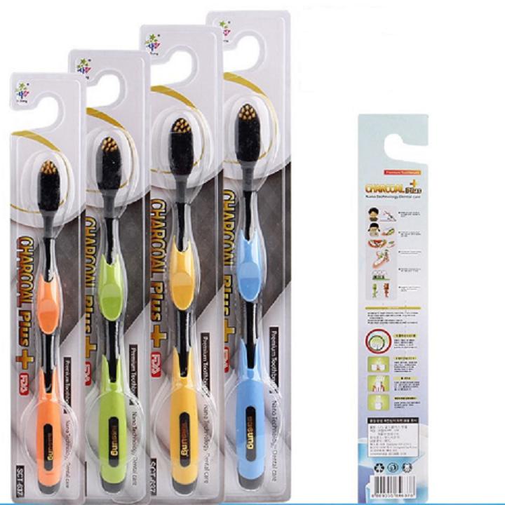 Bàn chải đánh răng Charcoal Plus