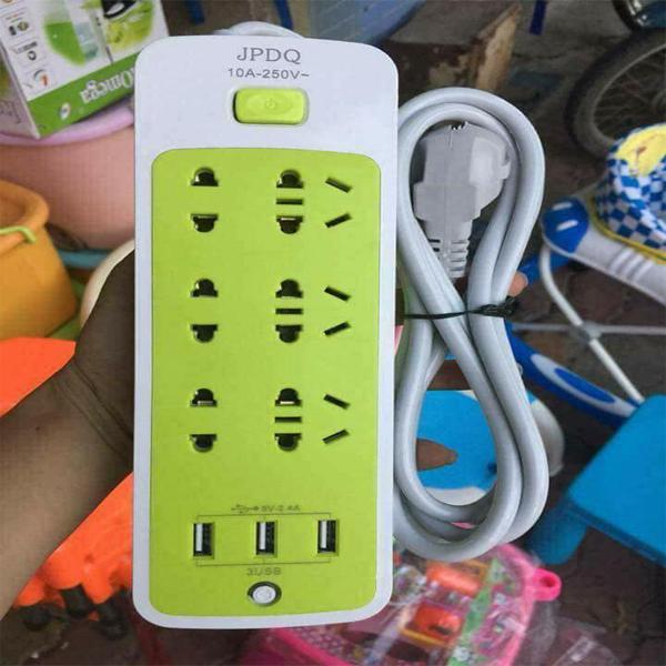 Ổ cắm điện đa năng kiêm cổng USB