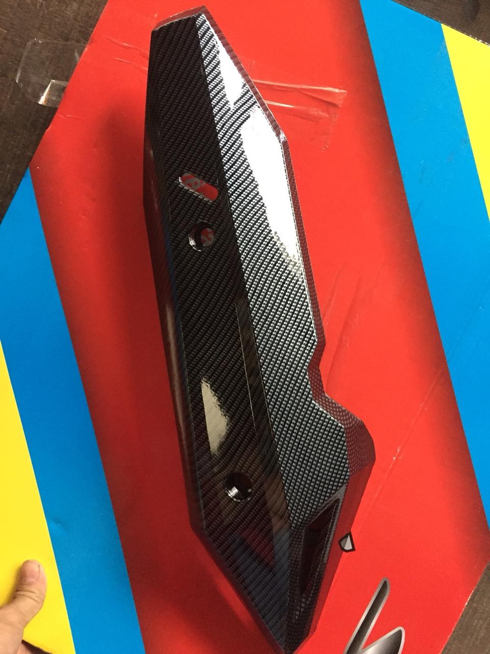 Ốp Pô cacbon cho xe Honda Vario 2018 - 2019