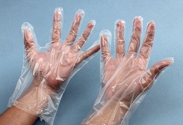 10 hộp găng tay nilon sử dụng 1 lần