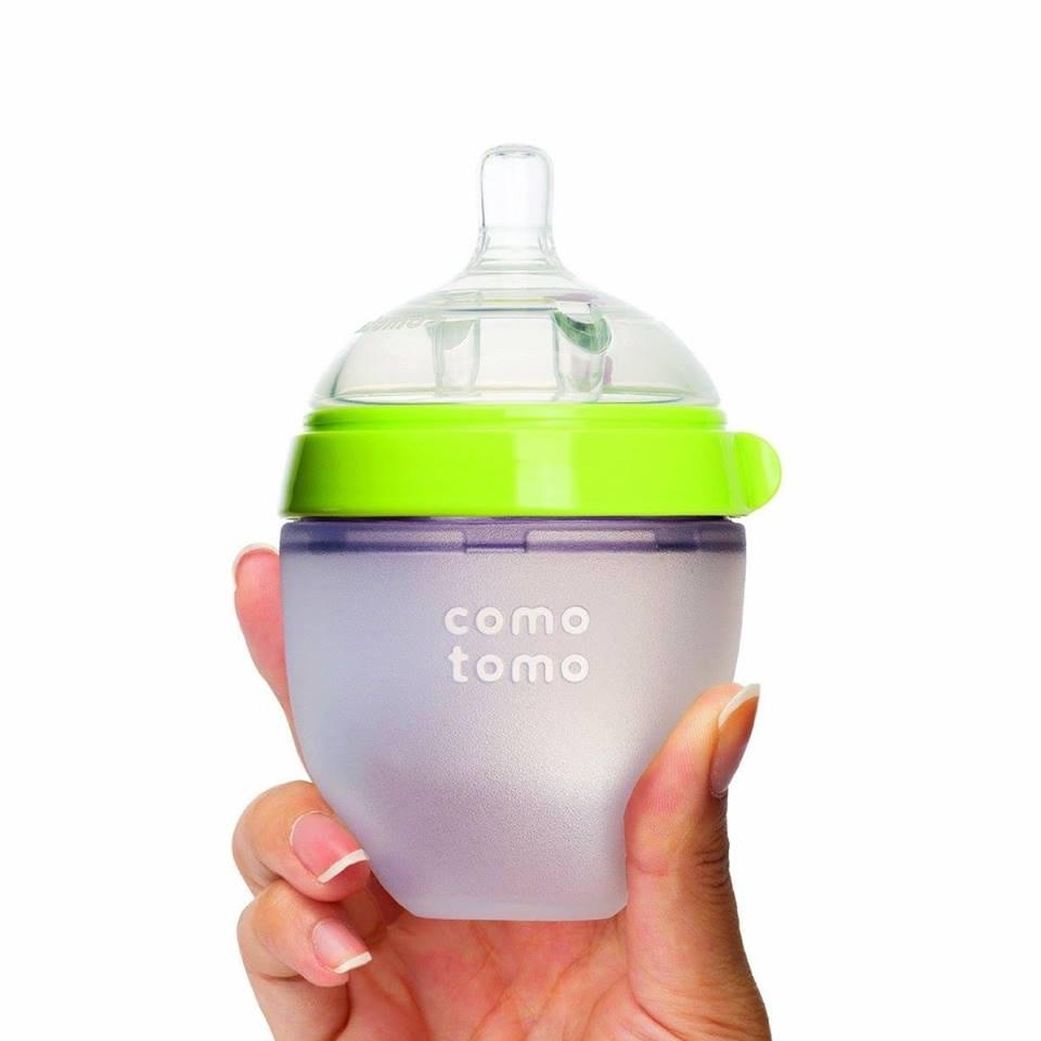 Bình sữa COMOTOMO 150ml siêu mềm màu xanh, hồng