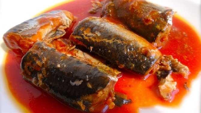 Combo 4 CÁ NỤC SỐT CÀ CAY Seacrown 155g (Date 2023)
