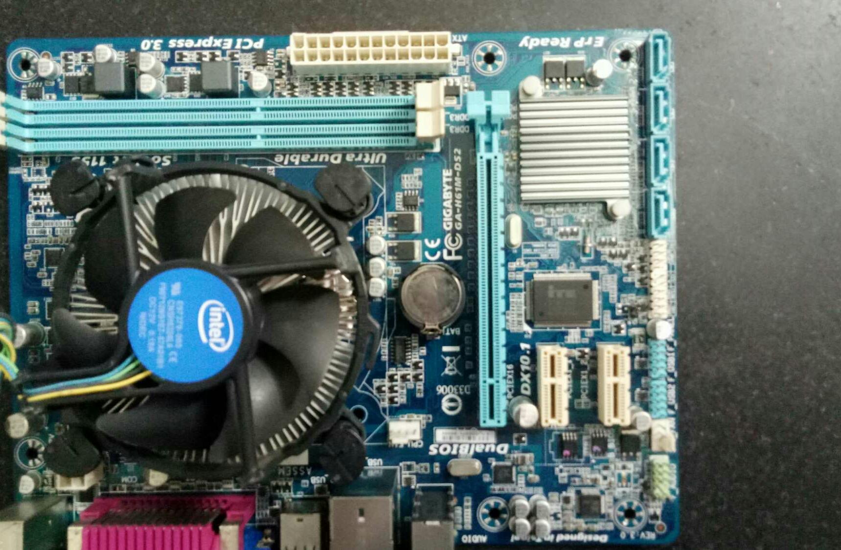 Combo main gigabyte H61 + chip G2020