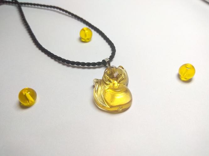 Dây chuyền mặt đá hồ ly 3 đuôi (Chọn màu theo ảnh)