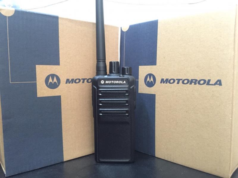 Bộ 2 Bộ đàm chất lượng cao Motorola CP110(BN2)