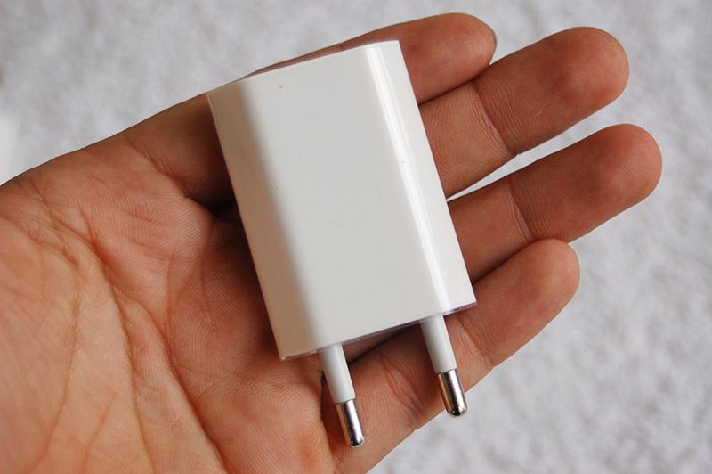 CỦ SẠC NHANH DÀNH CHO IP8/8S/8plus - MICROCOM - legend( dẹt )